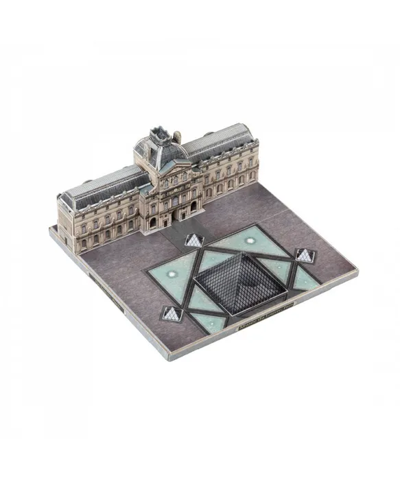 Музей Лувр. Картонная модель