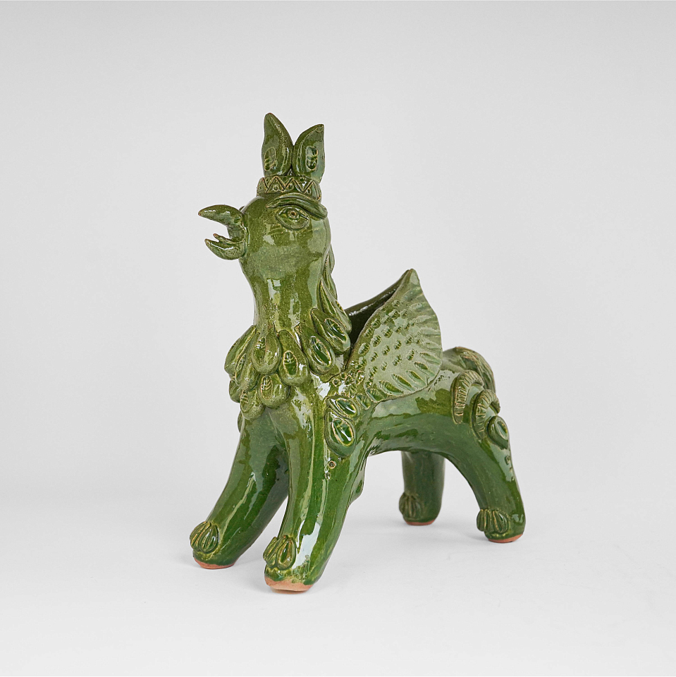 Керамическое изделие «Грифон». Средний размер