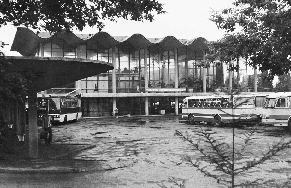 В.М. Морозов. Автовокзал в Сочи, 1967. Общий вид. Фото И.М. Чуракова